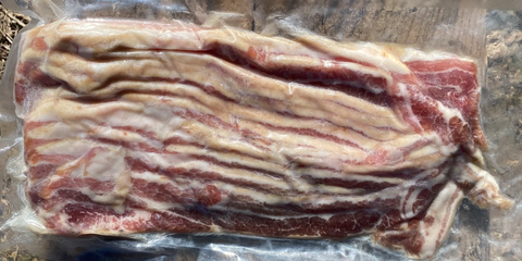 Tocino curado con azúcar, ahumado en nogal Berkshire